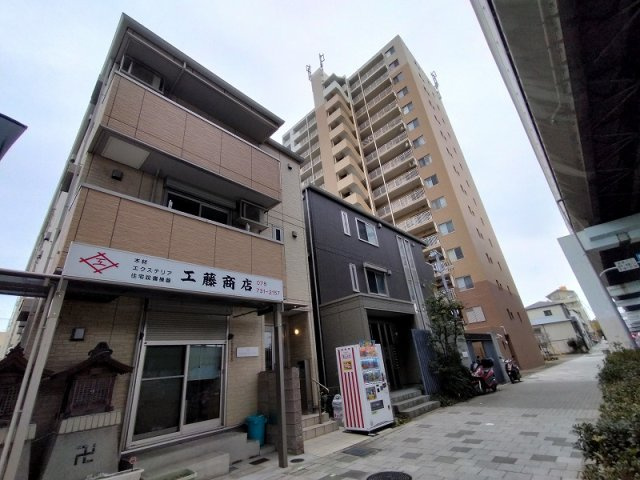 神戸市須磨区古川町３丁目のアパートの外観