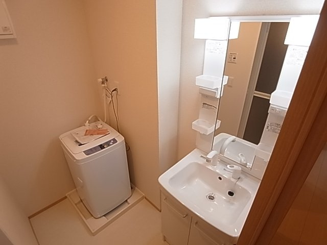 神戸市須磨区古川町３丁目のアパートの洗面所