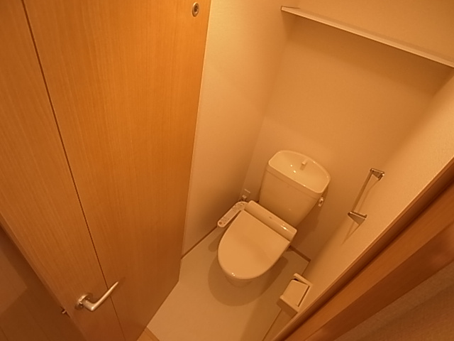 神戸市須磨区古川町３丁目のアパートのトイレ