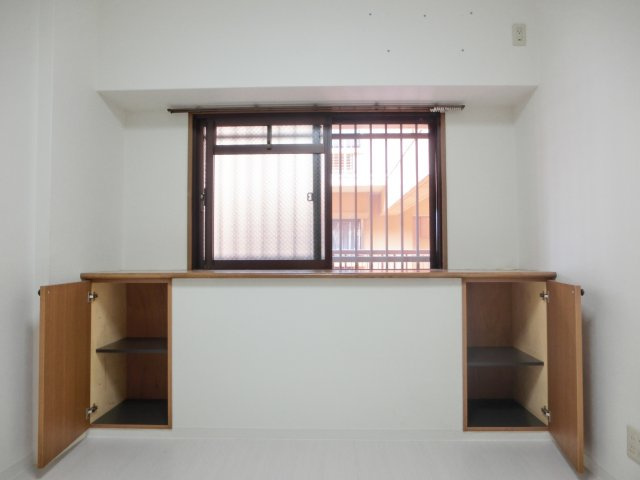 ライオンズシティ難波南の収納