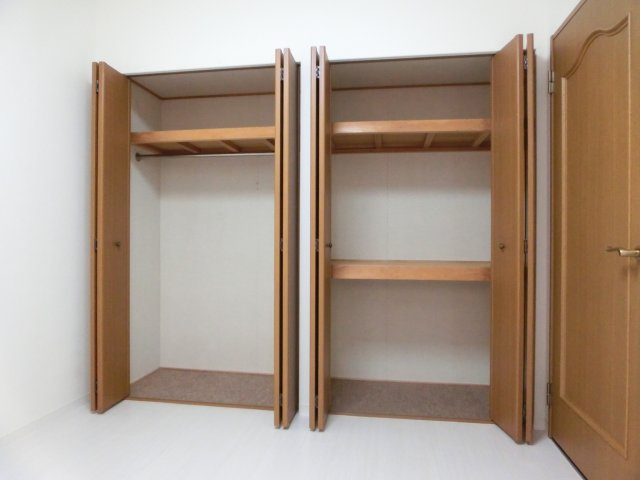 ライオンズシティ難波南の収納