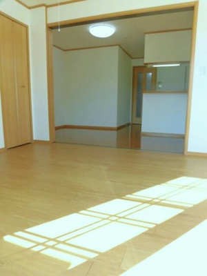 【居間・リビング】 | サンセール里中