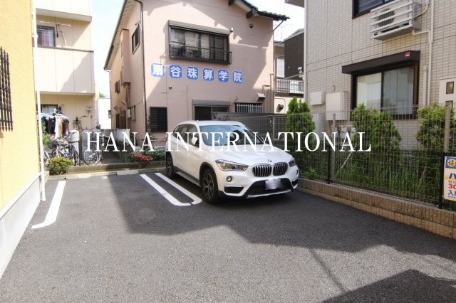 ボナールTNの駐車場