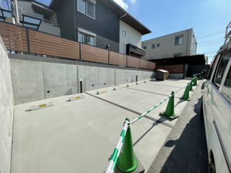 【駐車場】