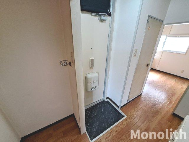 メゾンろーれるの玄関