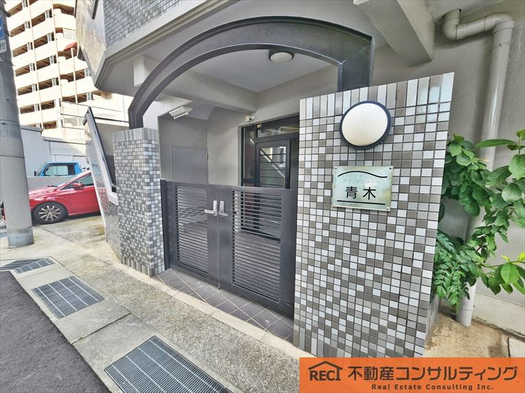 グランドシャトー青木のエントランス