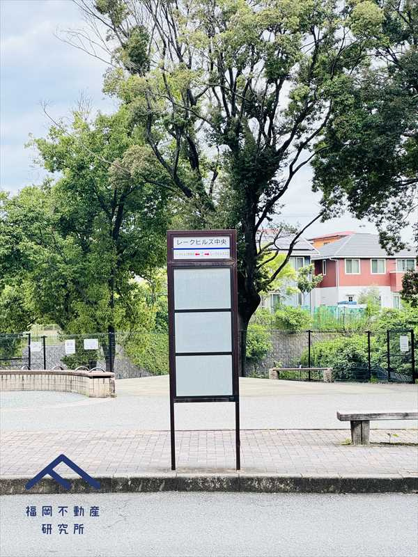 レークヒルズ野多目六番館の周辺