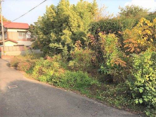 高松市鬼無町　土地の前面道路含む現地写真