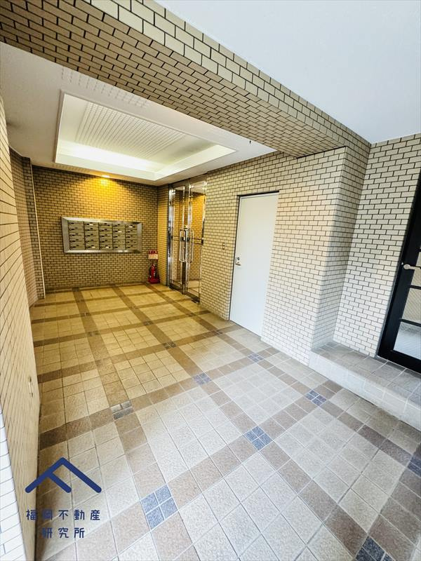 春日原パーク・ホームズのエントランス