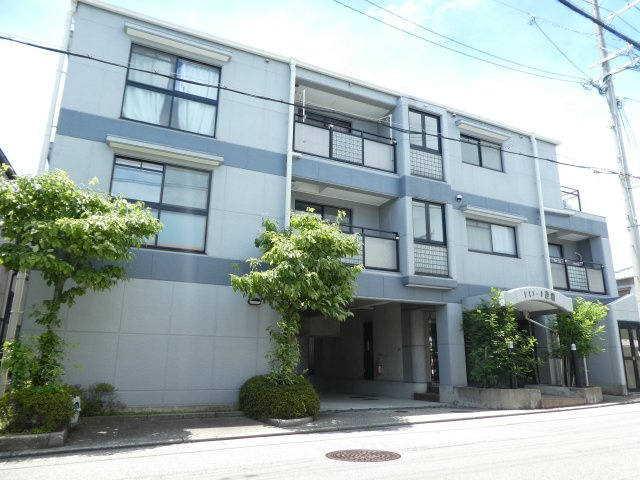 ルミエール逆瀬の外観