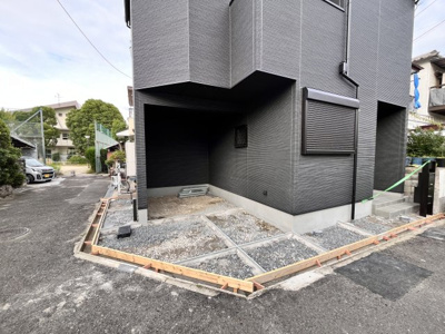 【前面道路含む現地写真】 | 摂津市庄屋1丁目　新築一戸建て