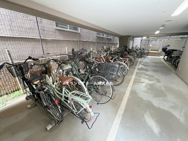 レーベンハイム亀戸シャリテ　2階　新　規　リ　ノベーション済の駐車場
