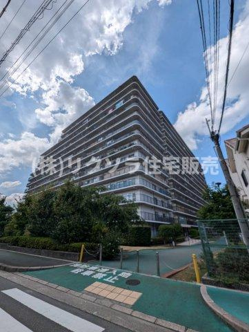 ネオコーポ門真東の外観|新しい生活にいかがでしょうか？外観はお住まいの顔になります。こだわりたいポイントですね。水回りリフォームやリノベーションも承ってます。
■現地見学・資金計画相談・住宅ローン相談もお問合せ受付中■