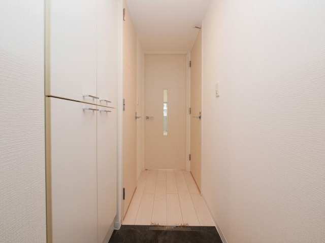 ADWResidence松屋町の玄関