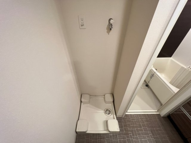 プレサンス堺筋本町駅前の洗面所