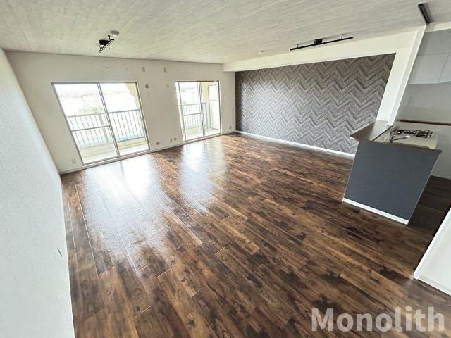 カトルセゾンの居間・リビング