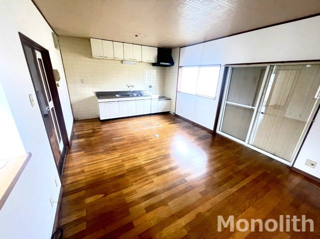 阪南市自然田戸建ての居間・リビング