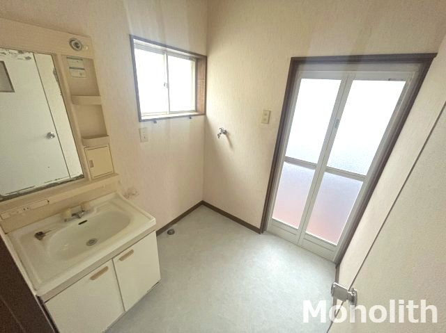 阪南市自然田戸建ての洗面所