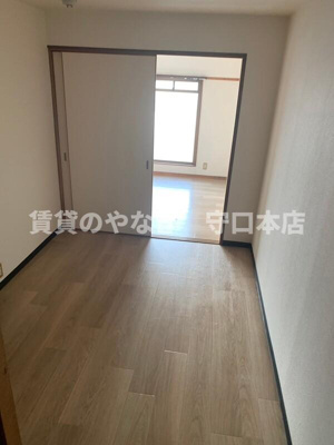 【居間・リビング】 | トゥリオーニ守口・B