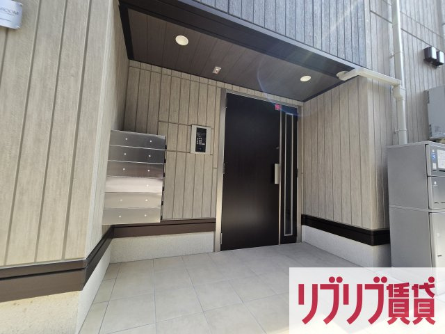 D-ROOM穴川Ⅲのエントランス