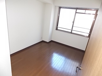 【洋室】 | セントポーリア東須磨