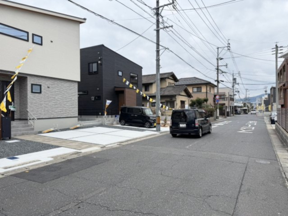 ーARCHI DAYSーアーキデイズ小倉南区沼本町4丁目　【小倉南区　新築戸建て】の前面道路含む現地写真|周辺には買い物施設あり便利♪　【小倉南区　新築戸建て】