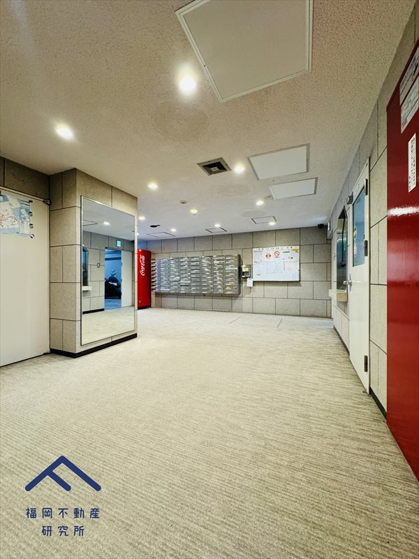 サンハイツ舞鶴のエントランス