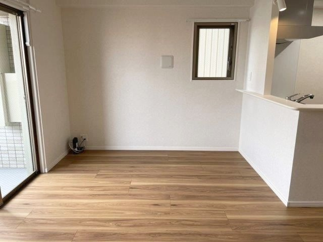 【居間・リビング】 | ネストピア大橋駅前 | 別号室の写真になります。現況優先。