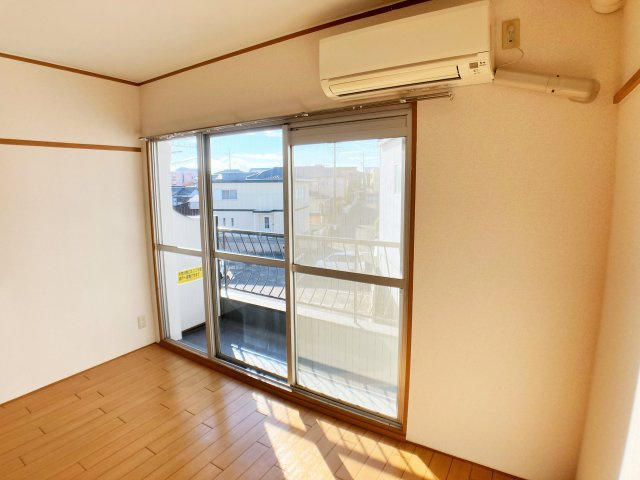 FLAT HANDAの居間・リビング