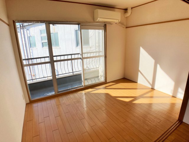 FLAT HANDAの居間・リビング