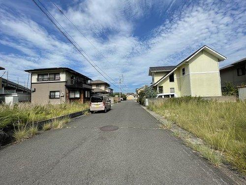 宇多津町土地の前面道路含む現地写真