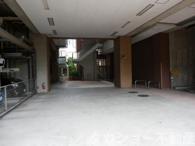 【駐車場】 | アンビシャスプラザ千葉中央 | カースペースがあります