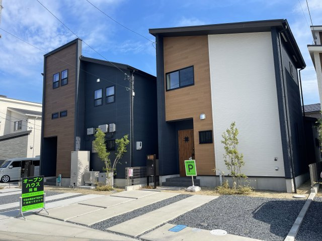 プレサンスアージュ弥富平島町の外観