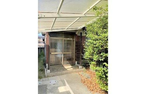 木太町　戸建の玄関