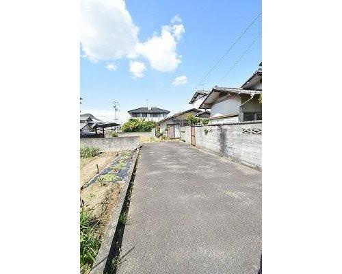 高松町　土地の前面道路含む現地写真