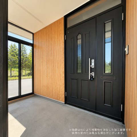 登別市千歳町53-14戸建のエントランス