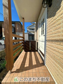 【玄関】 | 宇都宮市城南2丁目　中古戸建 | 玄関周りは家の顔！スタイリッシュな玄関が特徴です！
