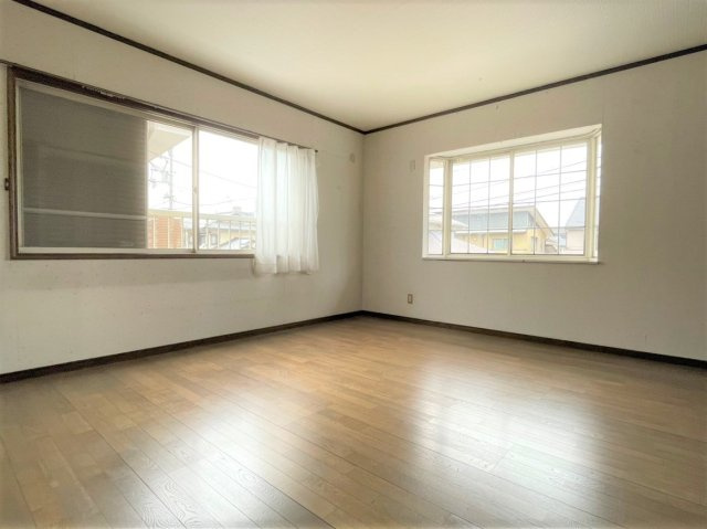 宇多津町浜七番丁　戸建の洋室