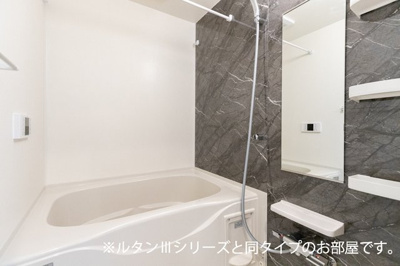 【浴室】 | サニーフラットⅡ | 日々の暮らしに欠かせないお風呂です