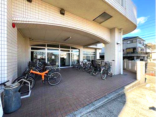 シティフォレスト武町のその他共用部分|敷地内駐車場の様子です。