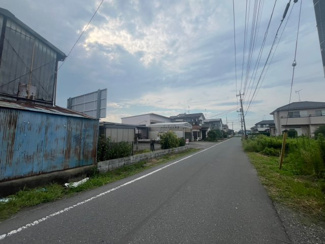 【前面道路含む現地写真】 | 川越市石田　建築条件なし売地　「本川越駅」徒歩38分　敷地289坪