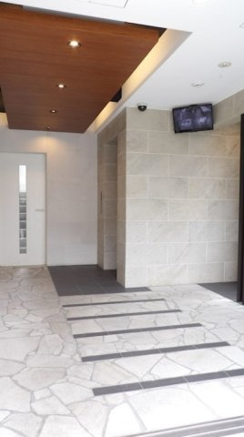 SEIZAN箱崎駅前のロビー