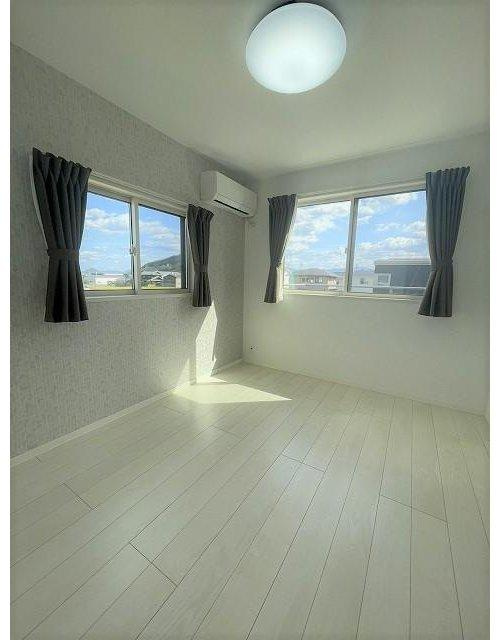 上林町　戸建の洋室|2階洋室