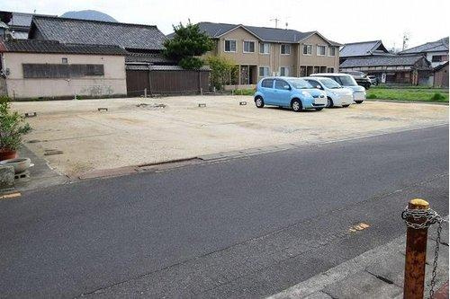 善通寺町七丁目　土地の前面道路含む現地写真|北東から南西方向に撮影しています