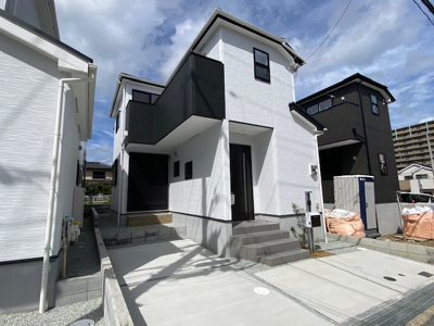 【外観】 | 神戸市垂水区学が丘4丁目　新築戸建2号地　仲介手数料無料！ | 建物外観を気になさる方へ、見た目の良い物件です