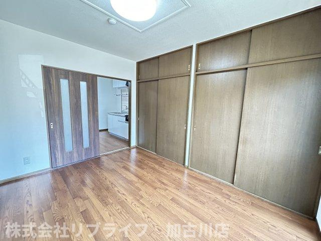 高砂市中島３丁目の賃貸マンションの洋室