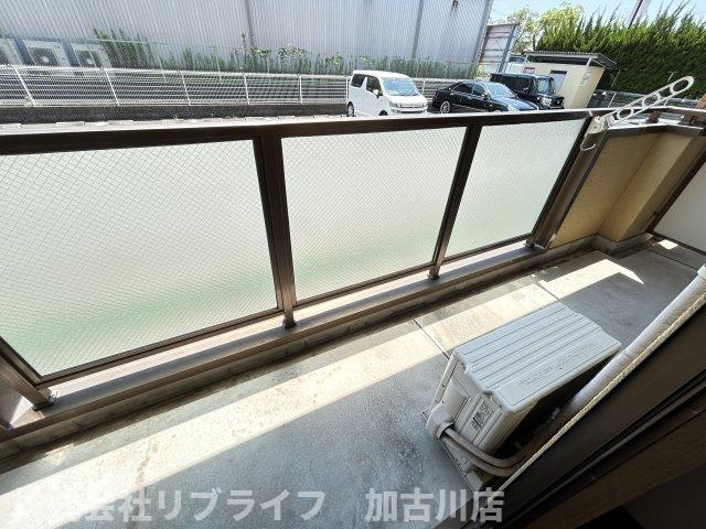 高砂市中島３丁目の賃貸マンションのバルコニー