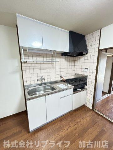 高砂市中島３丁目の賃貸マンションのキッチン