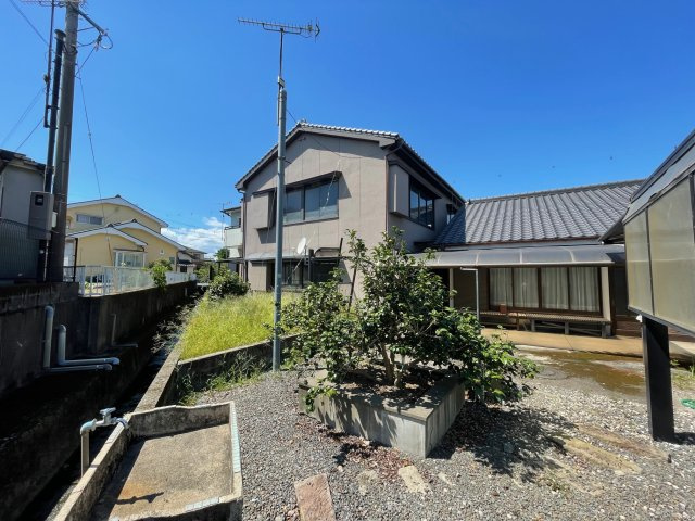 霧島市国分広瀬2丁目戸建ての庭