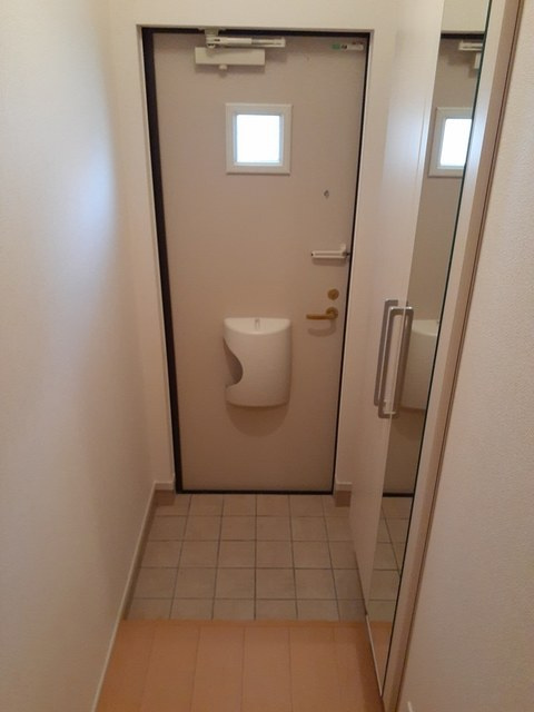 ジュネス　ド　アーサの玄関